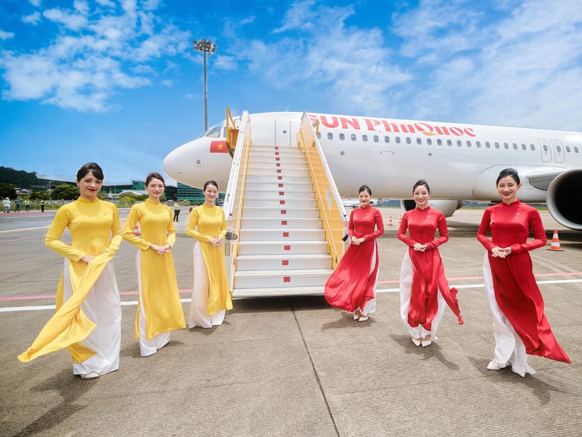 Brand new airline Sun PhuQuoc Airways operates many domestic routes to Phu Quoc.