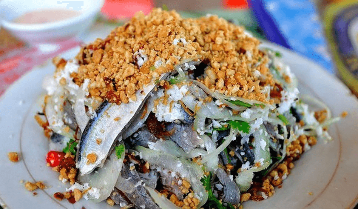 Rạch Giá nổi tiếng với ẩm thực phong phú.