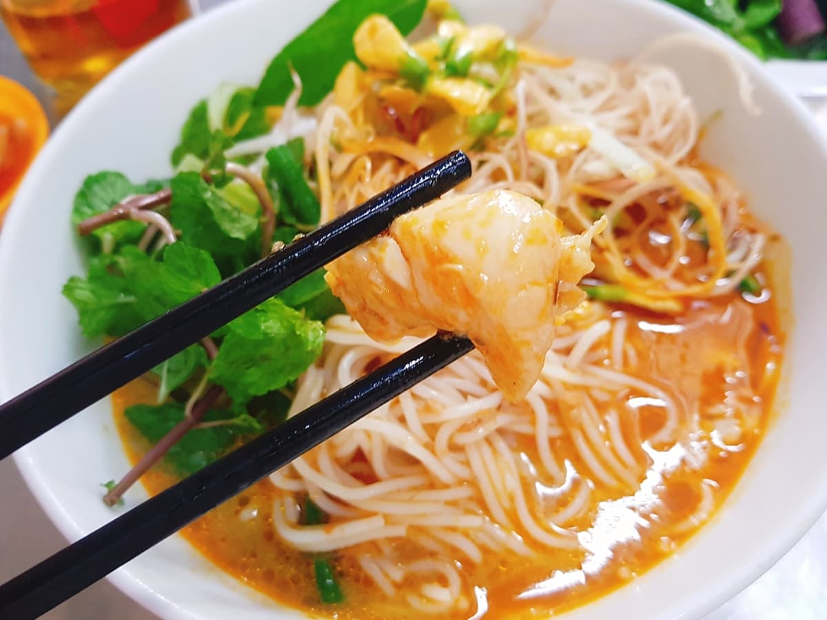 Bún kèn Phú Quốc là món ăn dân dã nhưng chứa đựng tinh hoa hương vị biển cả.