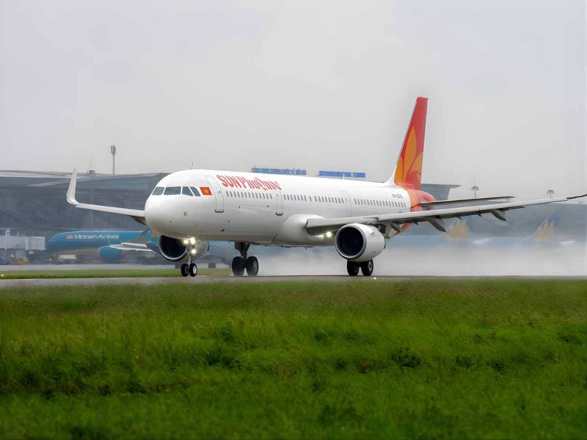 Di chuyển đến Phú Quốc bằng việc sử dụng dịch vụ của Sun PhuQuoc Airways.