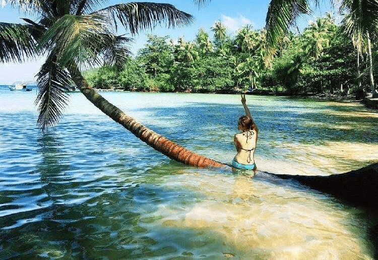 Hòn Dầu là điểm dừng chân lý tưởng cho các du khách yêu thích sự bình yên